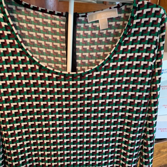 Michael Kors fit snd flare palmetto green patterned dress. Worn twice - Picture 4 of 7